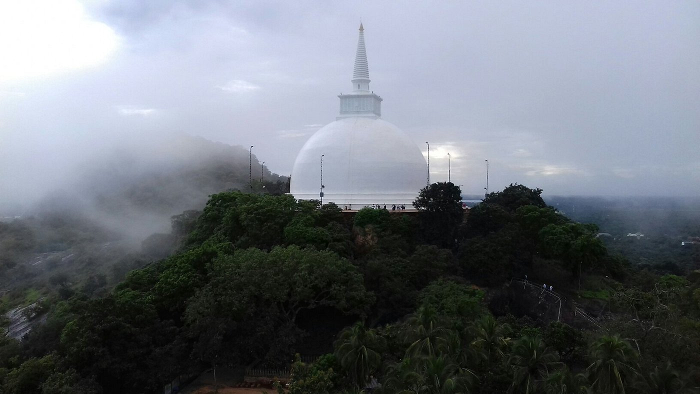 Airport to Anuradhapura Via Padeniya | Arrival Transfer