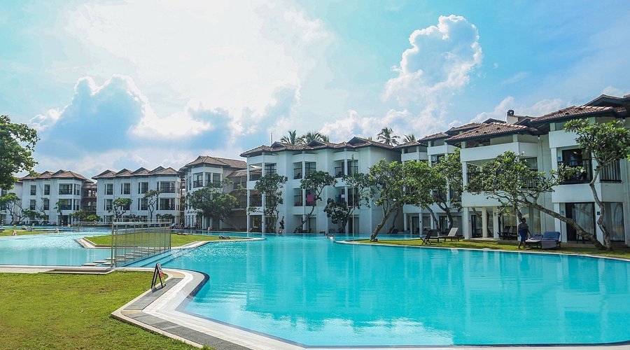 Airport to Dolphin Hotel | Arrival Transfer