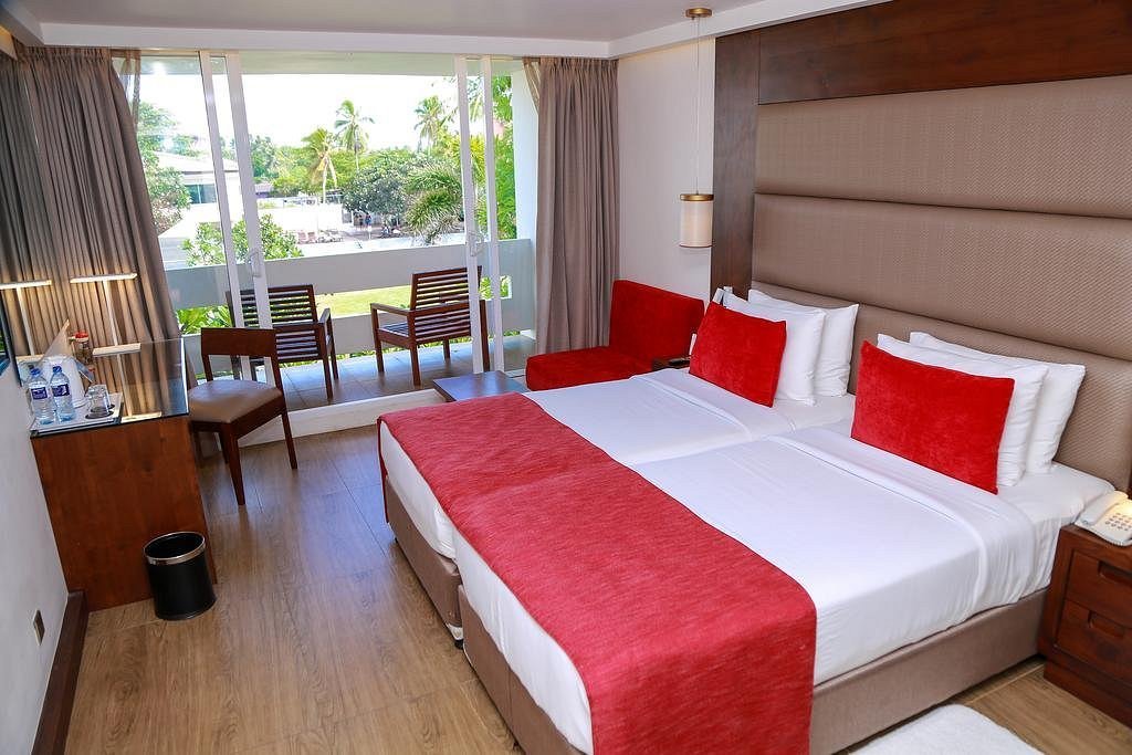 Pegasus Reef to Airport | Departure Transfer