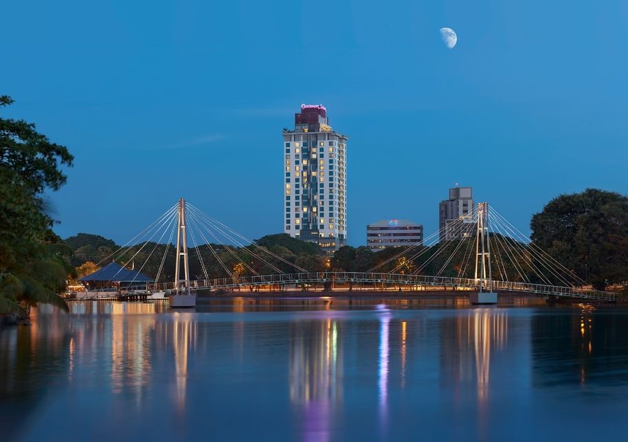 Airport to Cinnamon Red Hotel | Arrival Transfer 