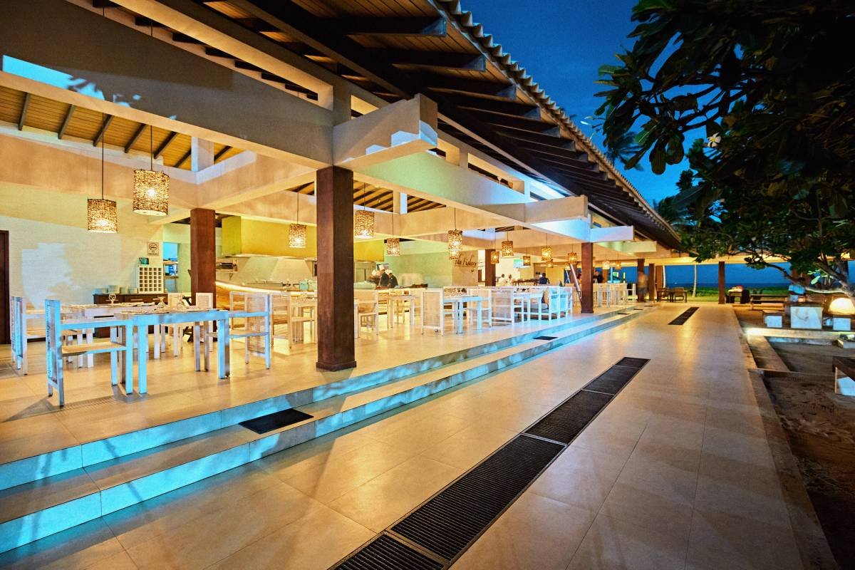 Airport to Pegasus Reef Hotel | Arrival Transfer 